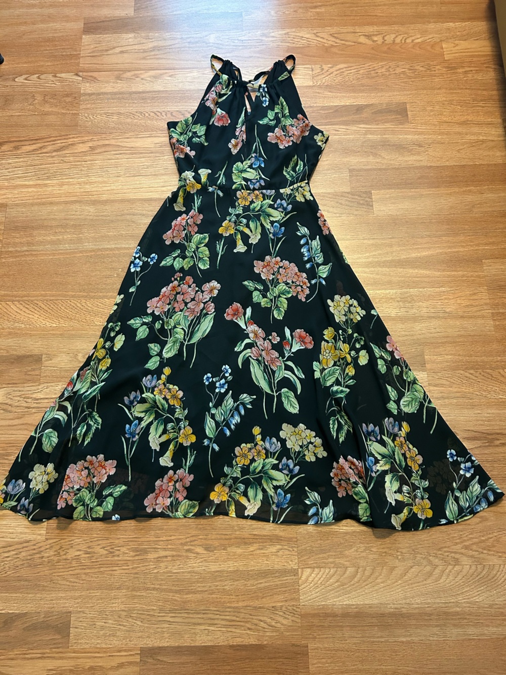 Nicole miller floral Black and green V-Neck Sleeveless Dress.Size 2